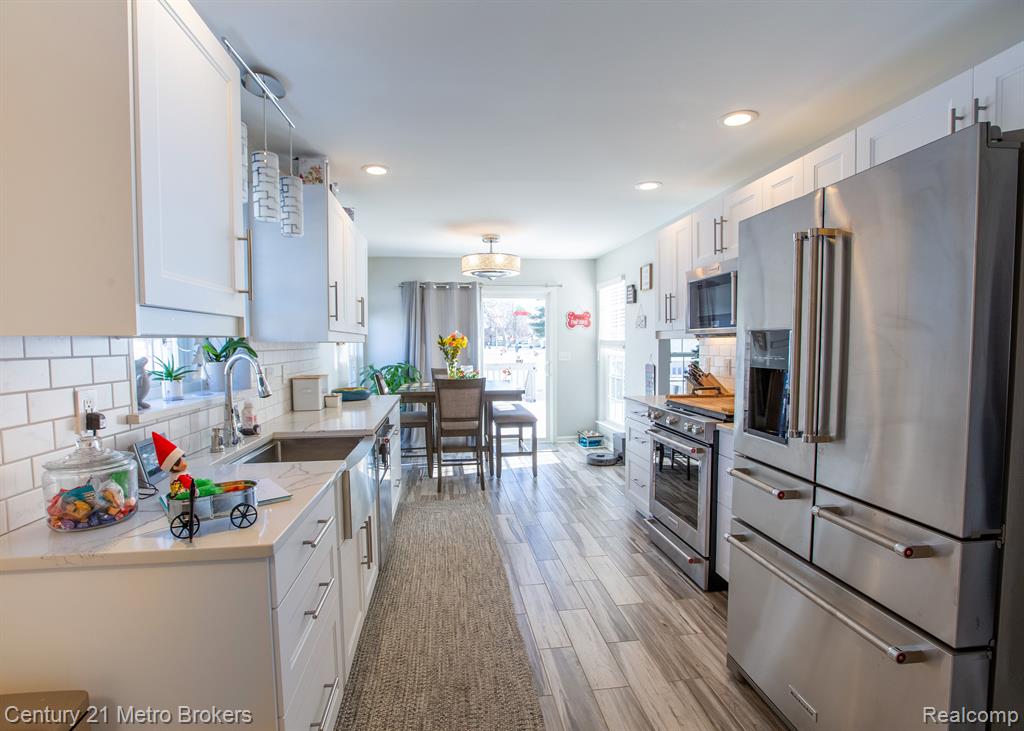 12141 COUNTRY RUN Drive, Birch Run, MI 48415 — Photo 12