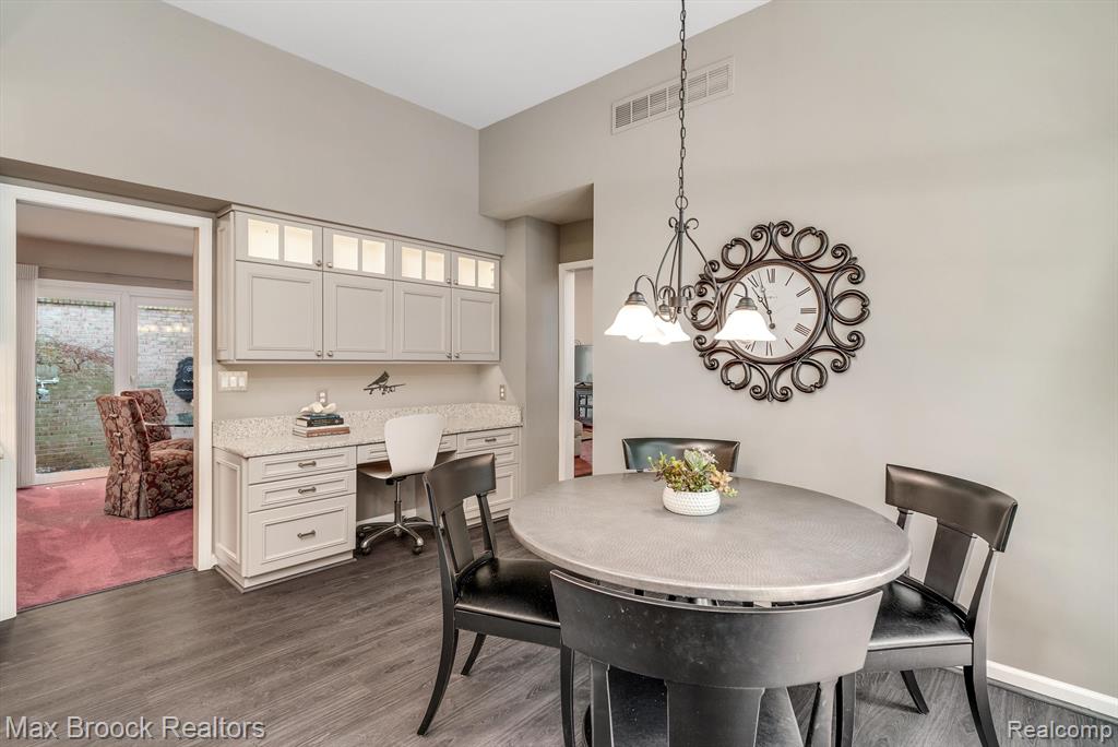 684 Deauville Lane, Bloomfield Hills, MI 48304 — Photo 15