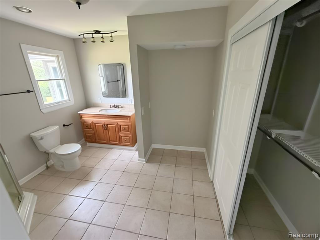 140 DARWIN Road, Pinckney, MI 48169 — Photo 12