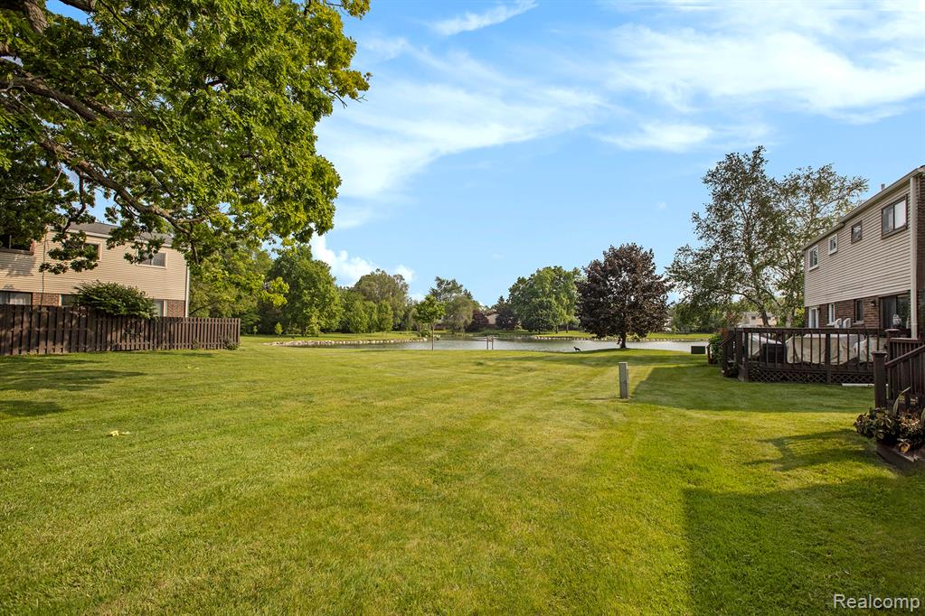 1875 Sheffield Drive, Ypsilanti, MI 48198 — Photo 18