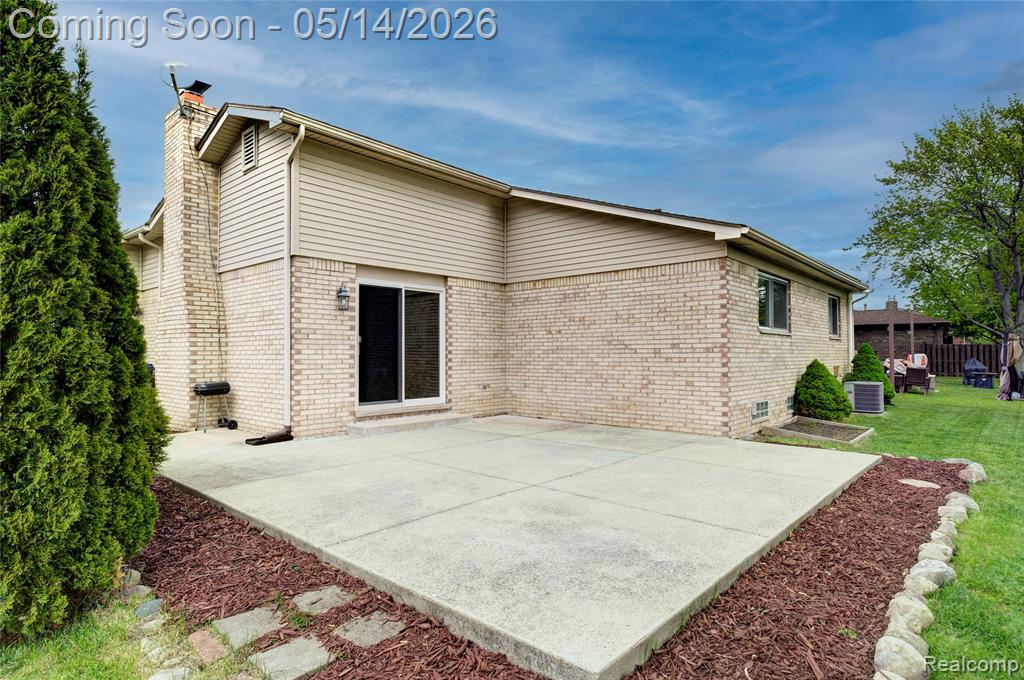 43715 Simsbury Street, Canton, MI 48187 — Photo 43