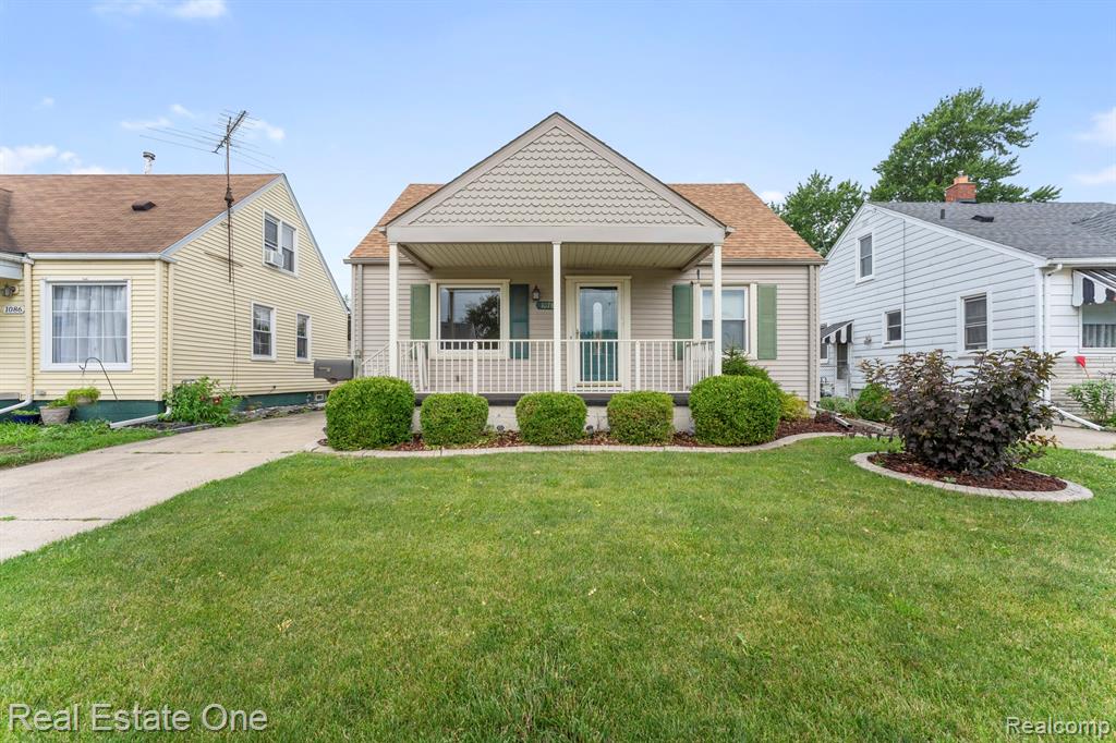 1078 10th Street, Wyandotte, MI 48192