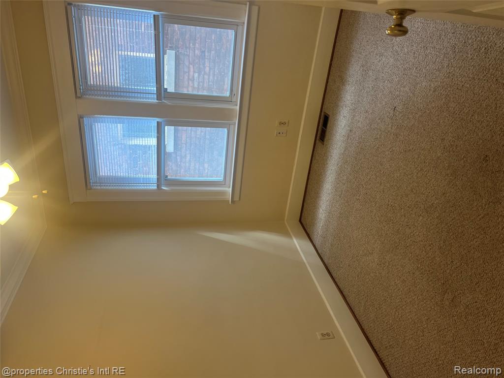 858 Nottingham Road, Grosse Pointe Park, MI 48230 — Photo 11