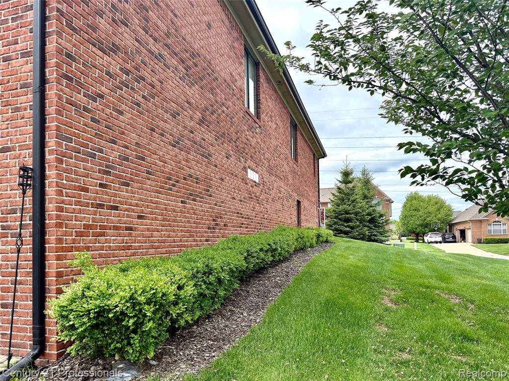 8814 PRESTWICK Lane, Washington, MI 48095 — Photo 53