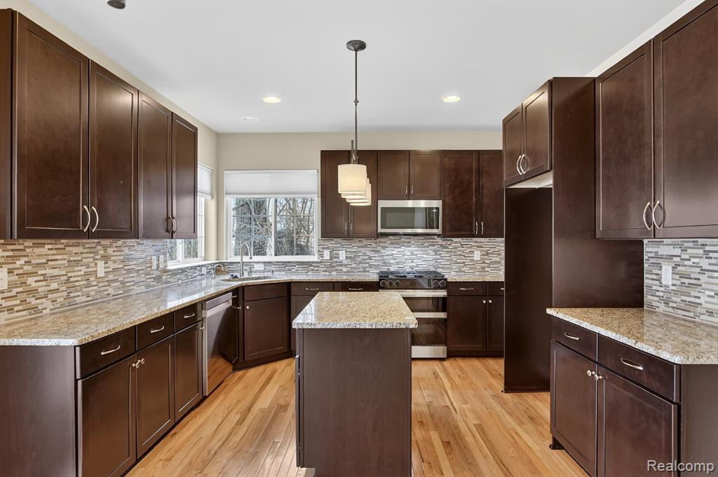 4241 Tonawanda Avenue, Royal Oak, MI 48073 — Photo 17