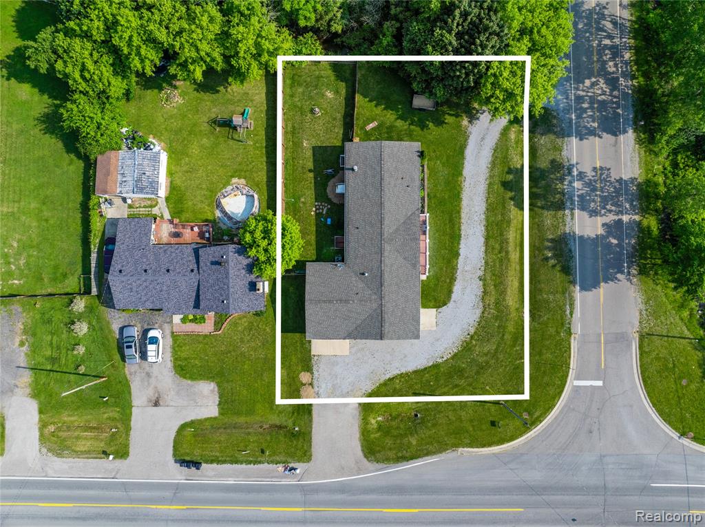 5550 Howe Road, Grand Blanc, MI 48439 — Photo 43