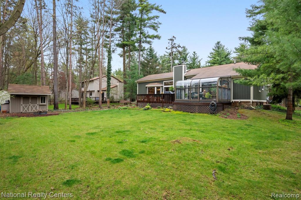 4049 PINESTEAD Drive, Commerce Twp, MI 48390 — Photo 64