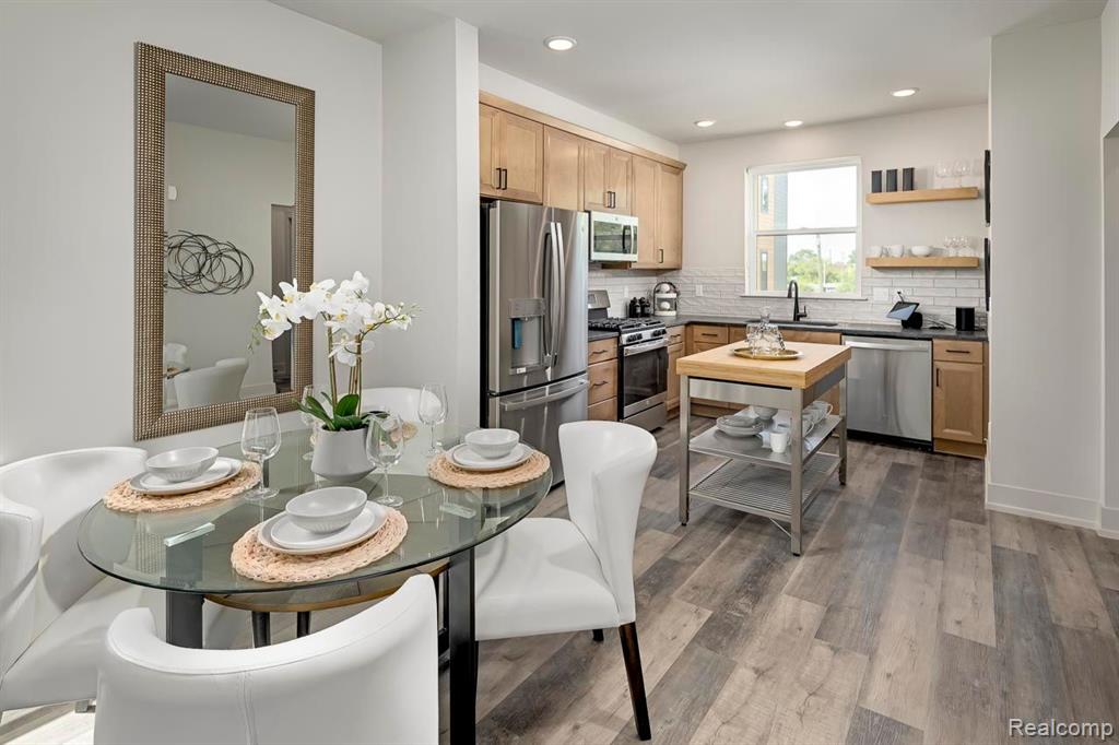 3692 TRUMBULL Street - Photo 4