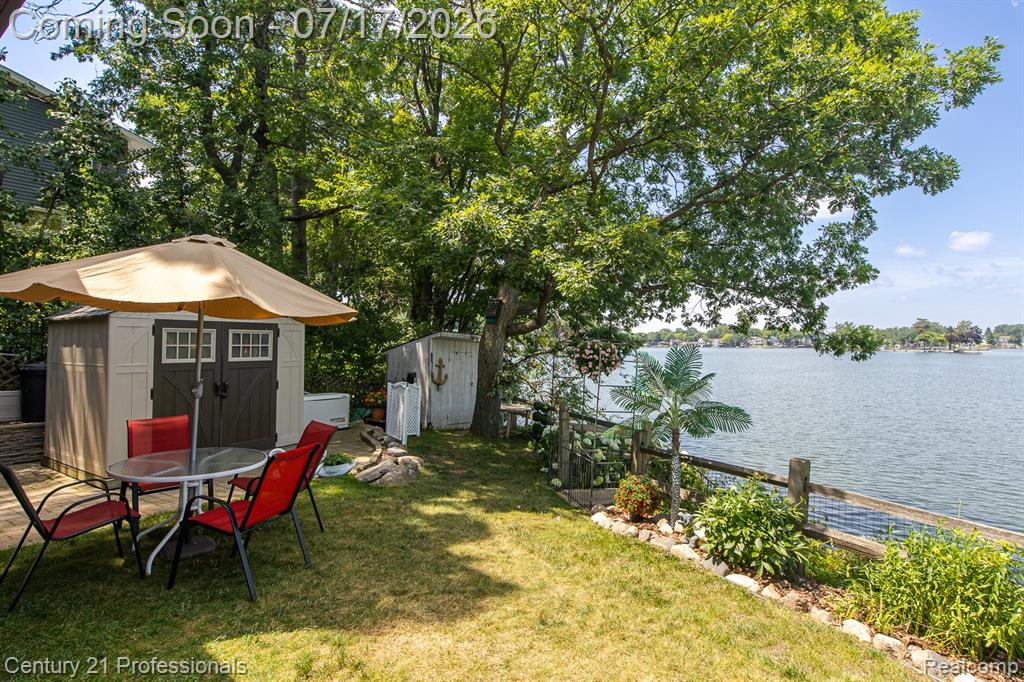 420 Bellevue Avenue, Lake Orion, MI 48362 — Photo 18