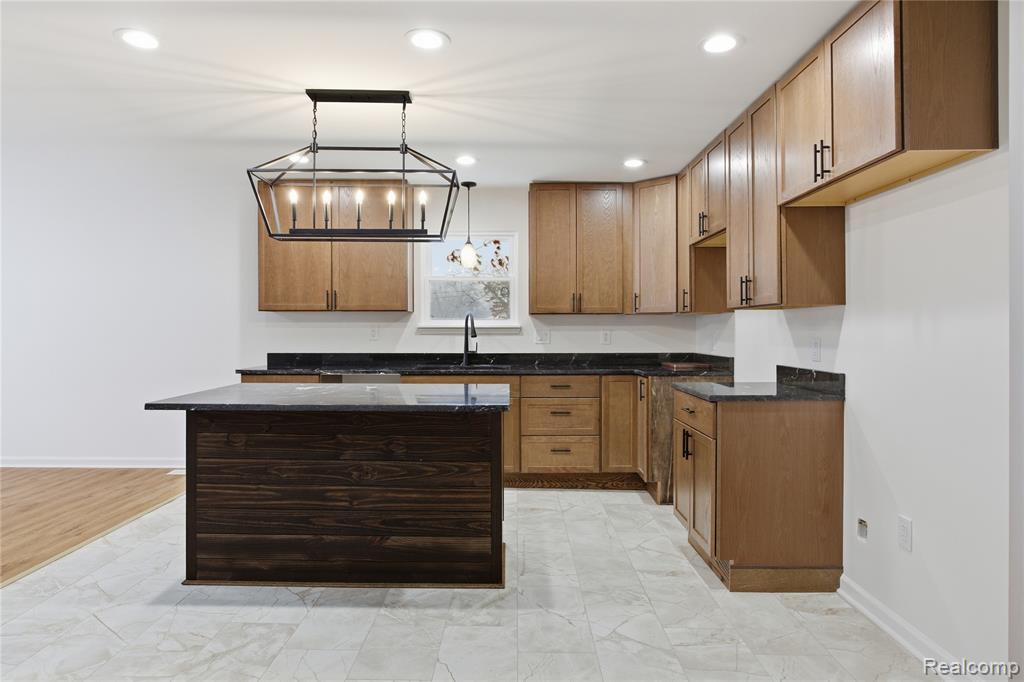 38047 Wabash Street, Romulus, MI 48174 — Photo 11