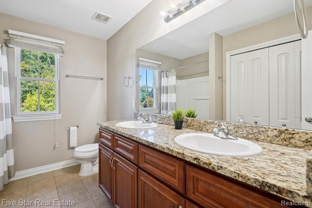 49529 TAFT Lane, Canton, MI 48188 — Photo 31