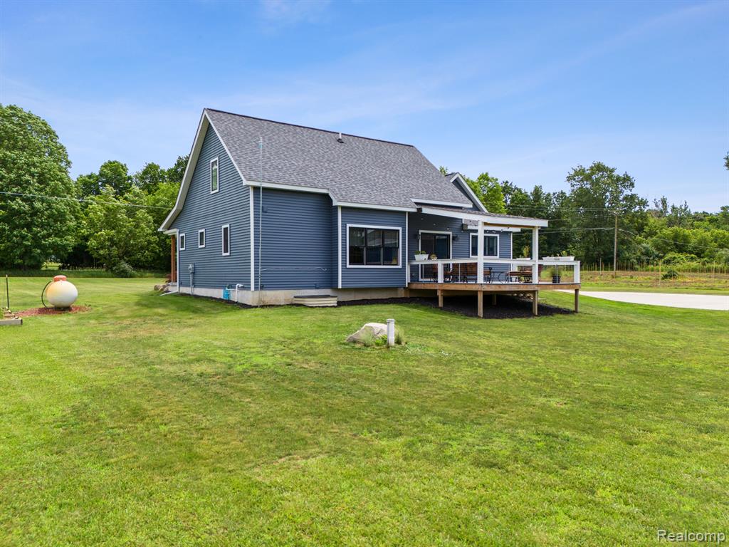 4711 Fenton Road, Hartland, MI 48353 — Photo 30