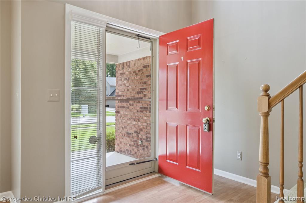 4831 Sunderland Drive, Sterling Heights, MI 48314 — Photo 8