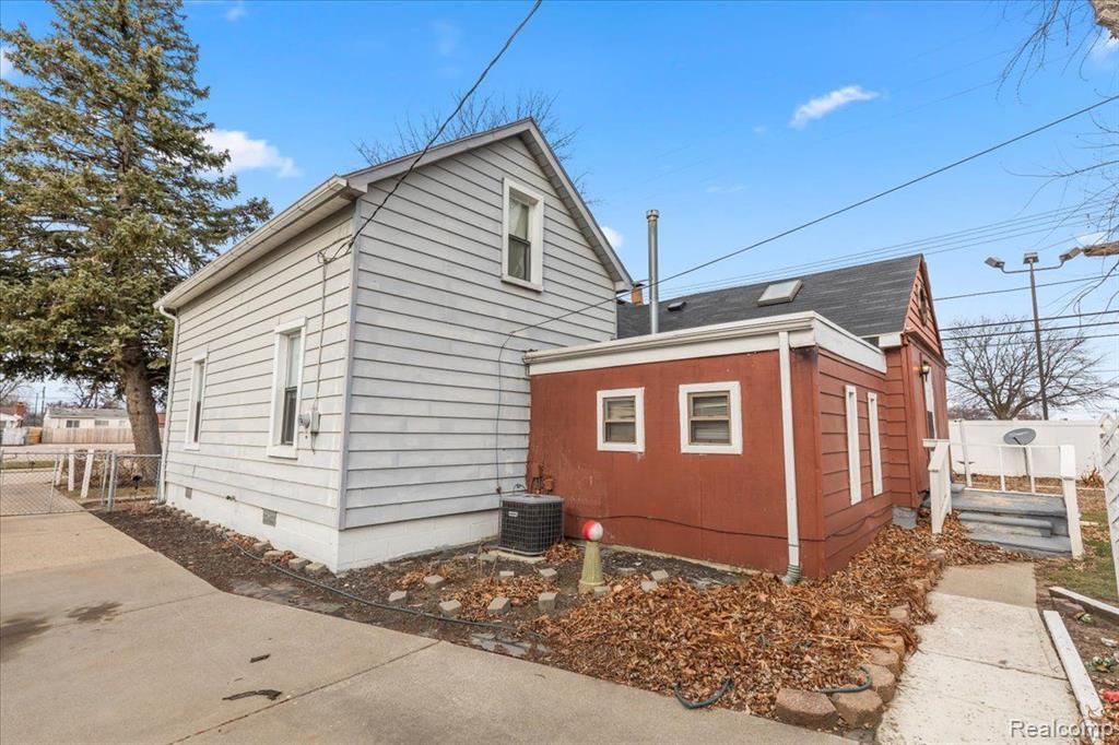 7145 Dudley Street, Taylor, MI 48180 — Photo 7
