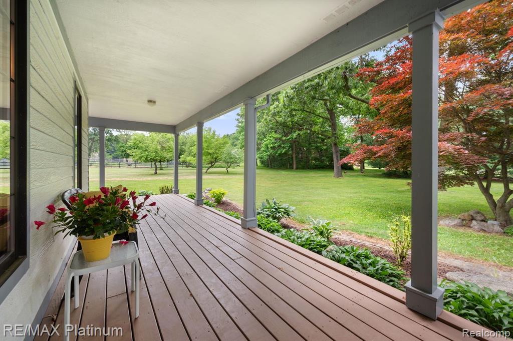 12902 Autumn Ridge Court, Milford, MI 48380 — Photo 58