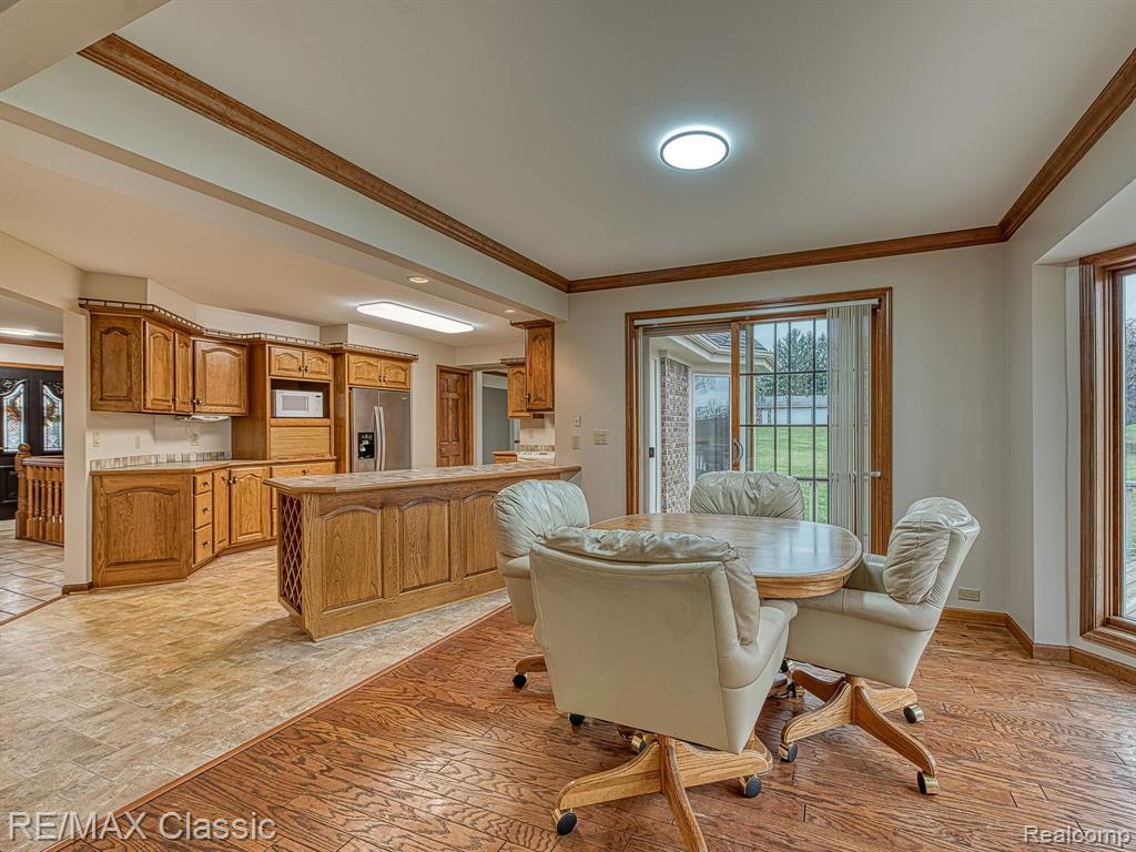 9415 N TERRITORIAL Road, Plymouth, MI 48170 — Photo 13