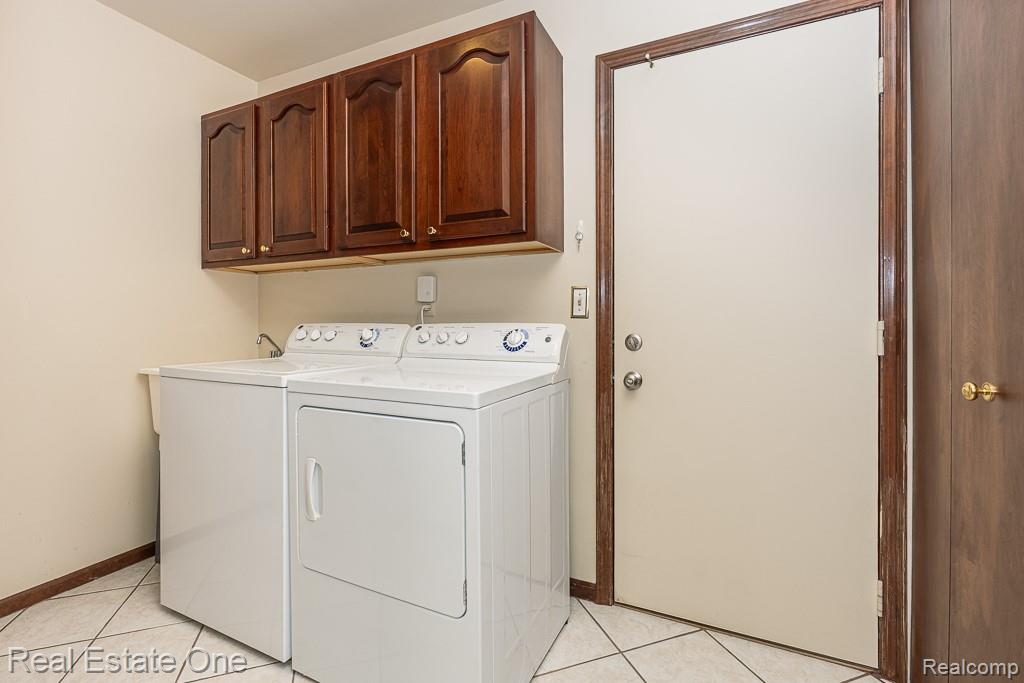 48790 Mill Bank Court, Utica, MI 48315 — Photo 13