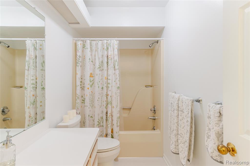 234 Lyn Anne Court, Ann Arbor, MI 48103 — Photo 19