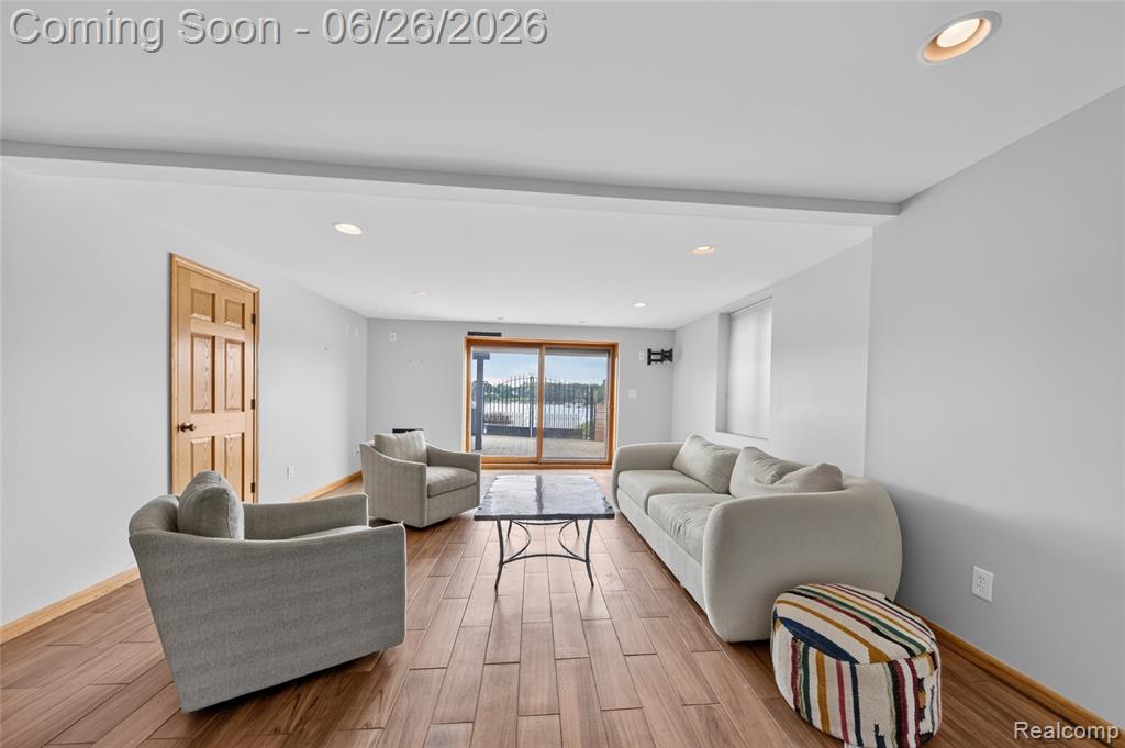 3160 Lexington Road, Waterford, MI 48328 — Photo 30