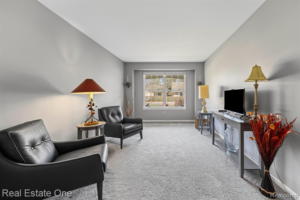 5400 FOREST RIDGE Drive, Clarkston, MI — Photo 18