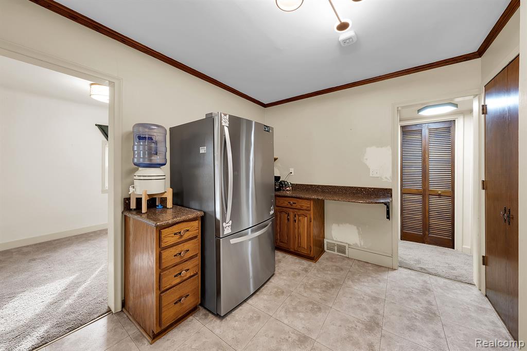 15410 Marilyn Avenue, Plymouth, MI 48170 — Photo 13