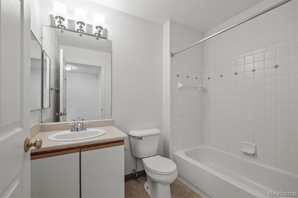 859 Brandon Avenue, Pontiac, MI 48340 — Photo 14