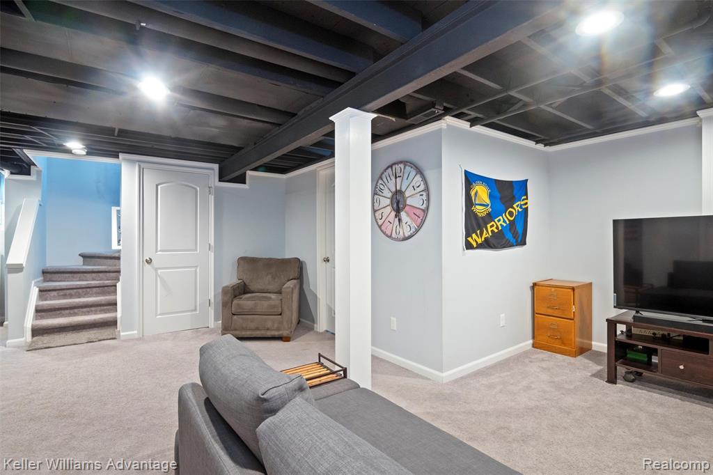 42105 Roscommon Street, Novi, MI 48167 — Photo 33