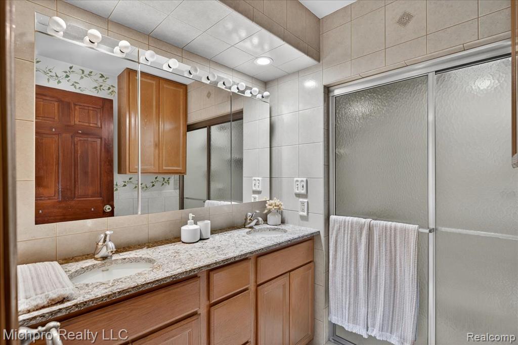4932 Grange Hall Road, Holly, MI 48442 — Photo 31
