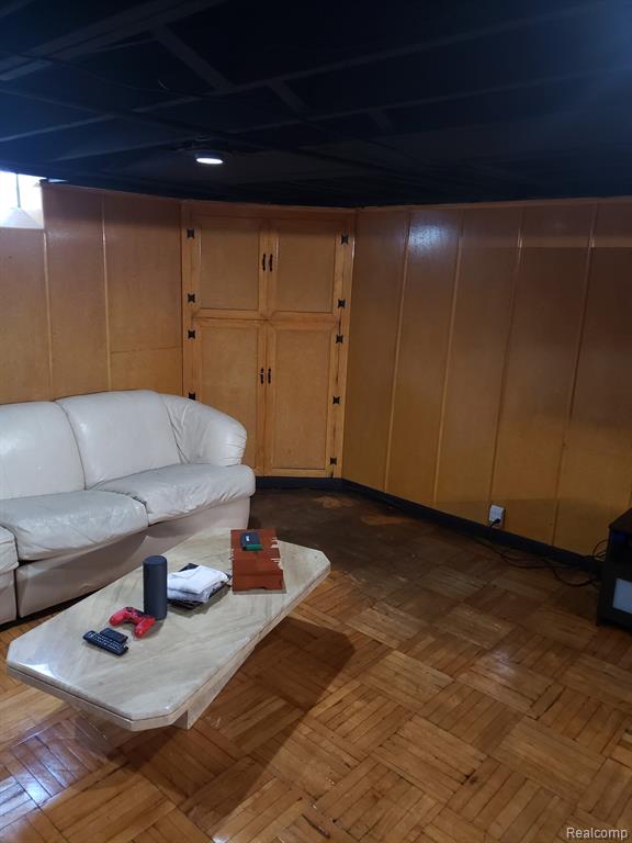 12835 W Parkway Street, Detroit, MI 48223 — Photo 22