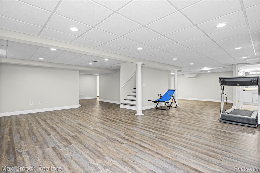 6664 Apple Blossom Trail, West Bloomfield, MI — Photo 56