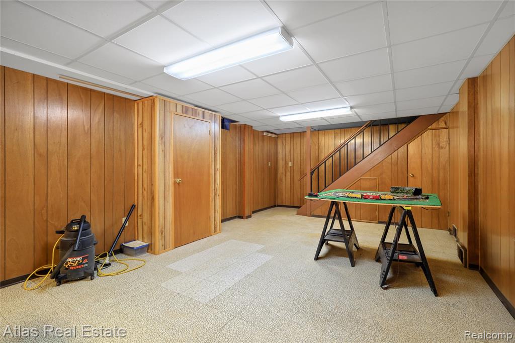 4386 Bennett Drive, Burton, MI 48519 — Photo 56