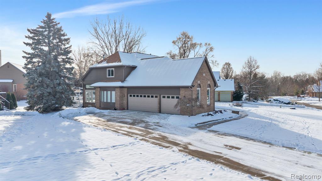46575 Red Oak Drive, Northville, MI 48168 — Photo 22