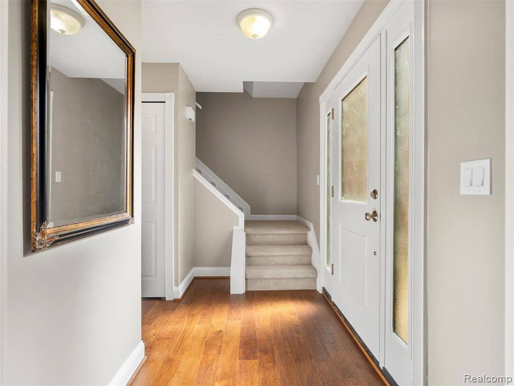 864 Dressler Lane, Rochester Hills, MI 48307 — Photo 23