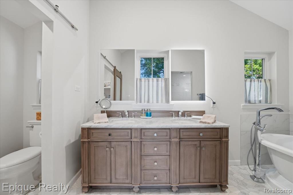 114 Bellevue Avenue, Lake Orion, MI 48362 — Photo 52