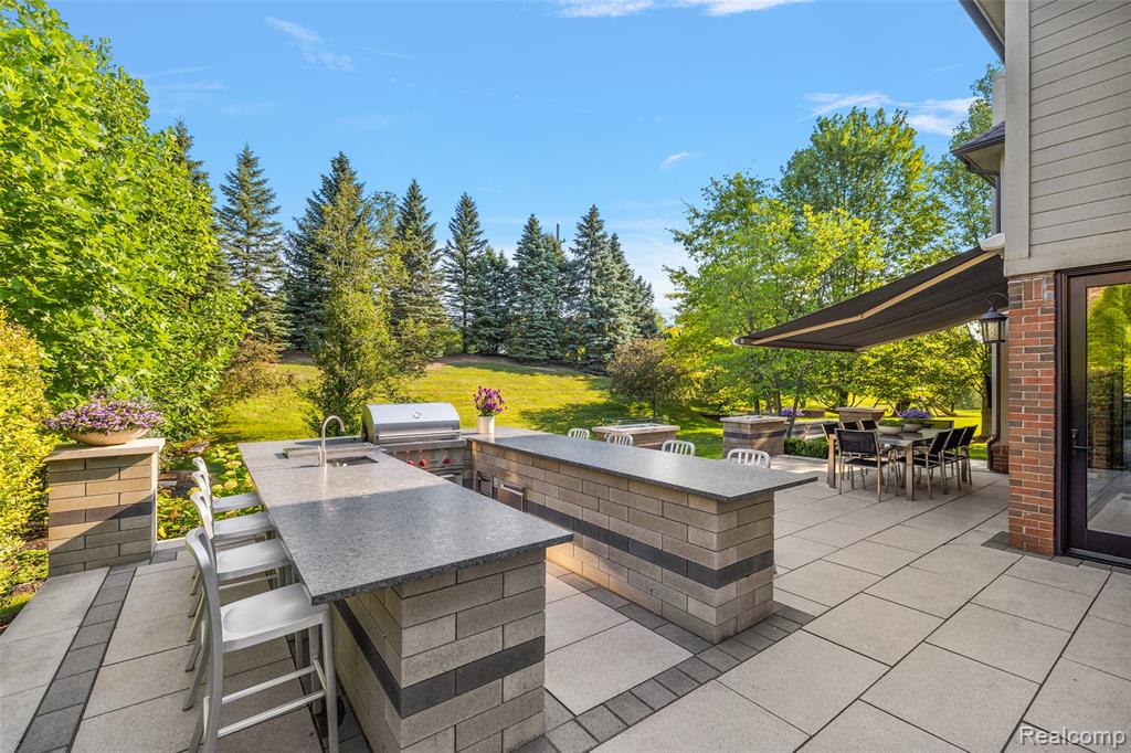 628 Springview Drive, Rochester, MI 48307 — Photo 44
