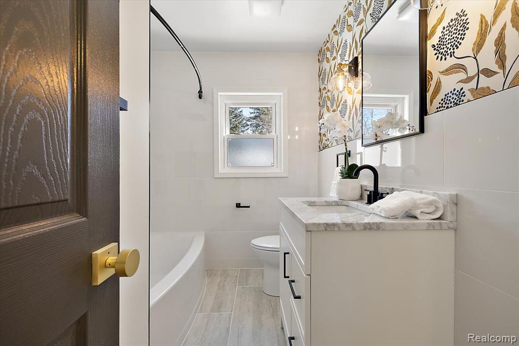 31060 E Rutland Street, Beverly Hills, MI 48025 — Photo 16