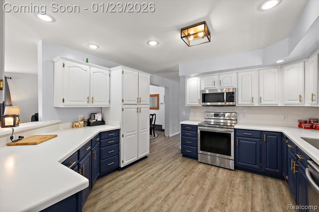 8404 Black River Road, MI 48032 — Photo 17