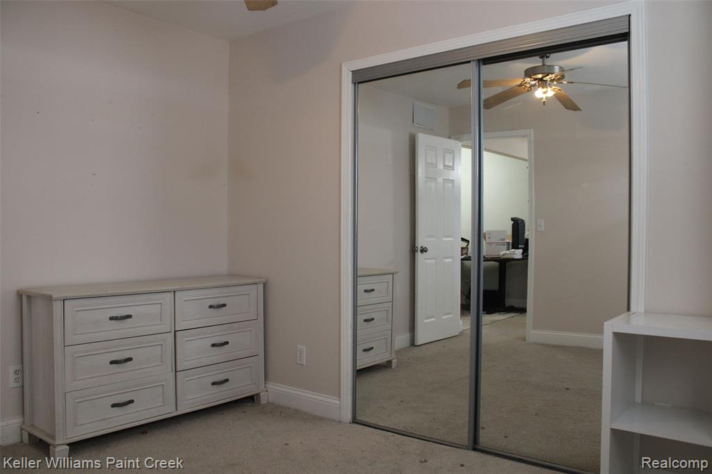 4206 N Linden Road, Flint, MI 48504 — Photo 5