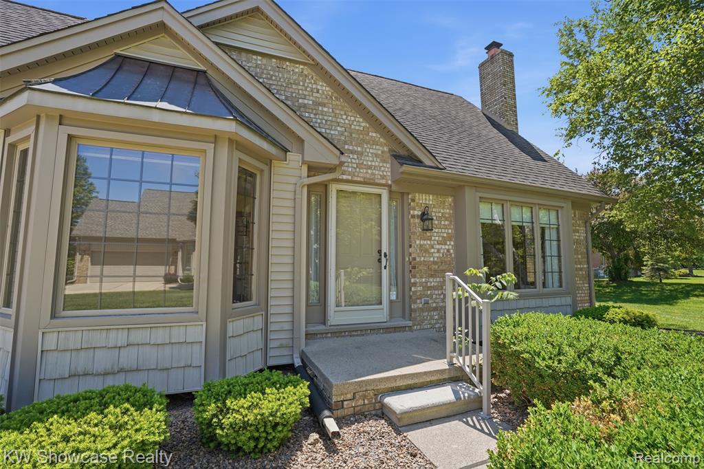 54519 Cambridge Drive, Shelby Twp, MI 48315 — Photo 3