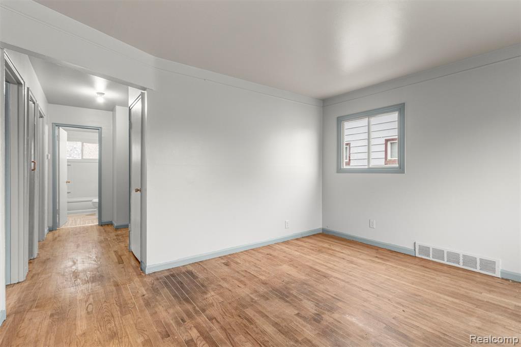 16186 Fenton Street, Detroit, MI 48219 — Photo 4