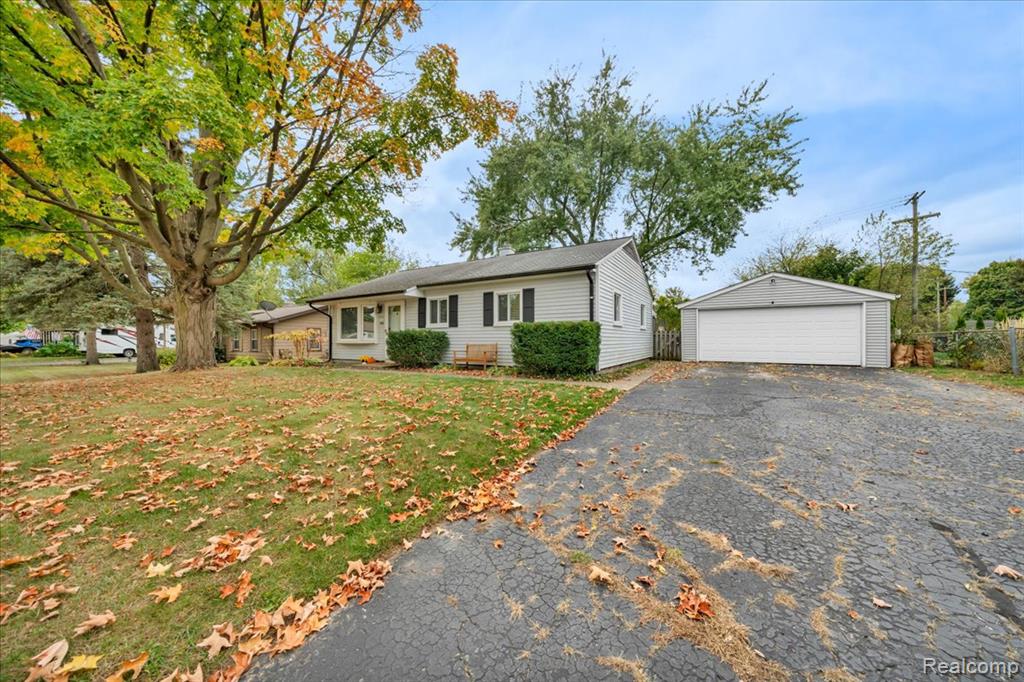 3712 Grafton Street, Orion, MI — Photo 5
