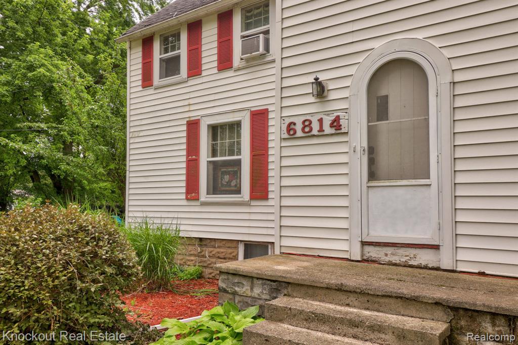 6814 Curtis Road, Bridgeport, MI 48722 — Photo 5