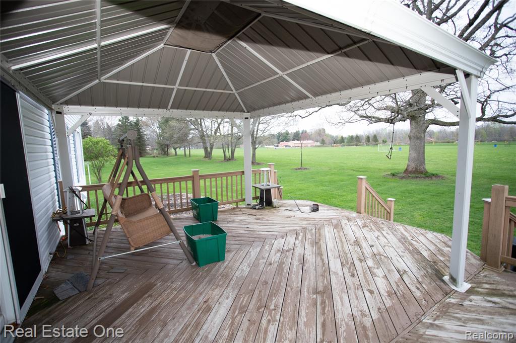 246 Nicklas Court, Oxford, MI 48371 — Photo 16