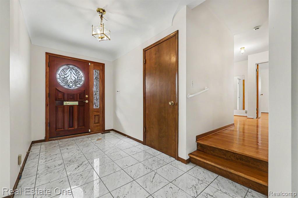 3888 Boulder Drive, Troy, MI 48084 — Photo 5