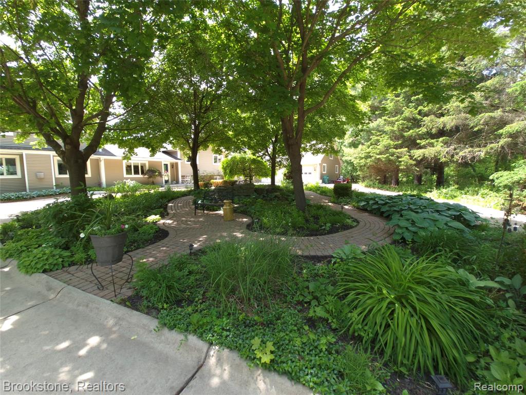 5910 Spring Valley Lane, Dryden, MI 48428 — Photo 3