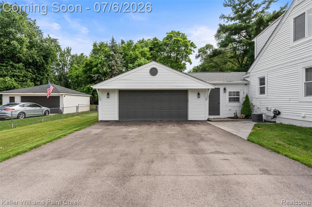 8316 Speedway Drive, Utica, MI 48317 — Photo 3