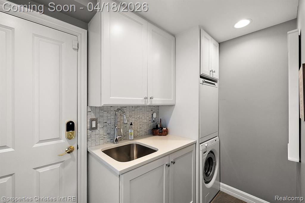 3648 Halla Lane, Bloomfield Hills, MI 48301 — Photo 34