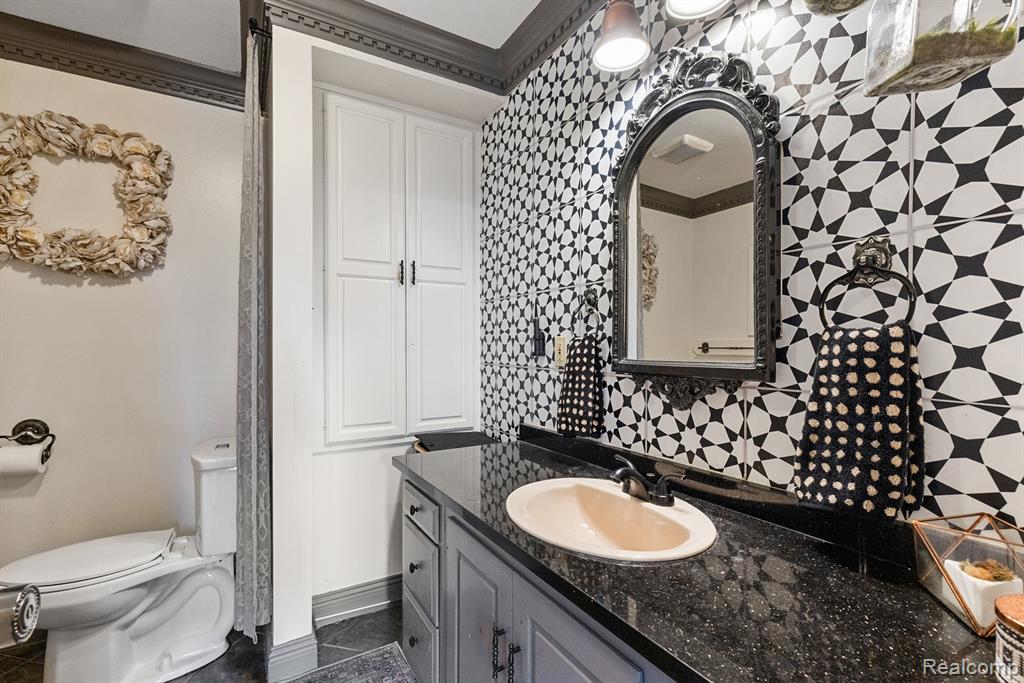 4378 Compton Way, Bloomfield Hills, MI 48302 — Photo 31