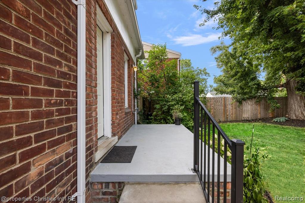 13356 Balfour Avenue, Huntington Woods, MI — Photo 41
