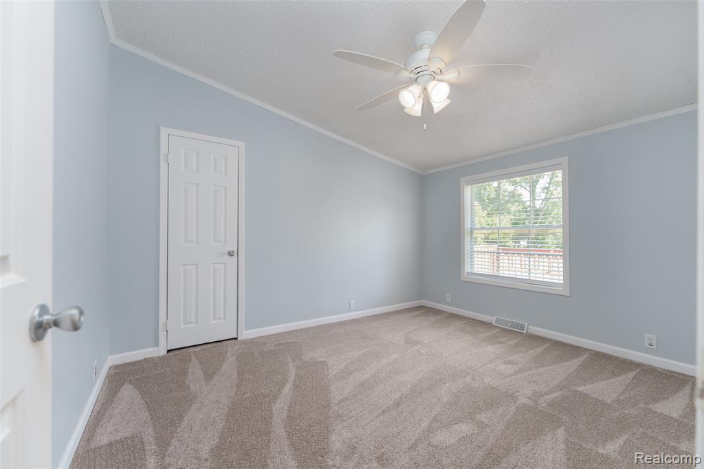 20978 W M 36, Pinckney, MI 48169 — Photo 23